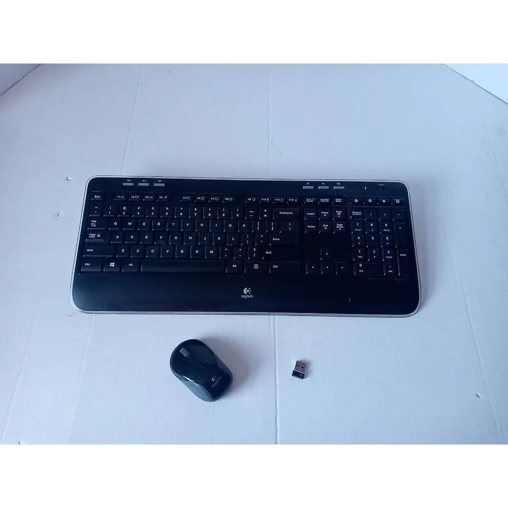 Logitech MK520 Advanced Wireless Keyboard & Mouse Combo K520 M187 Set